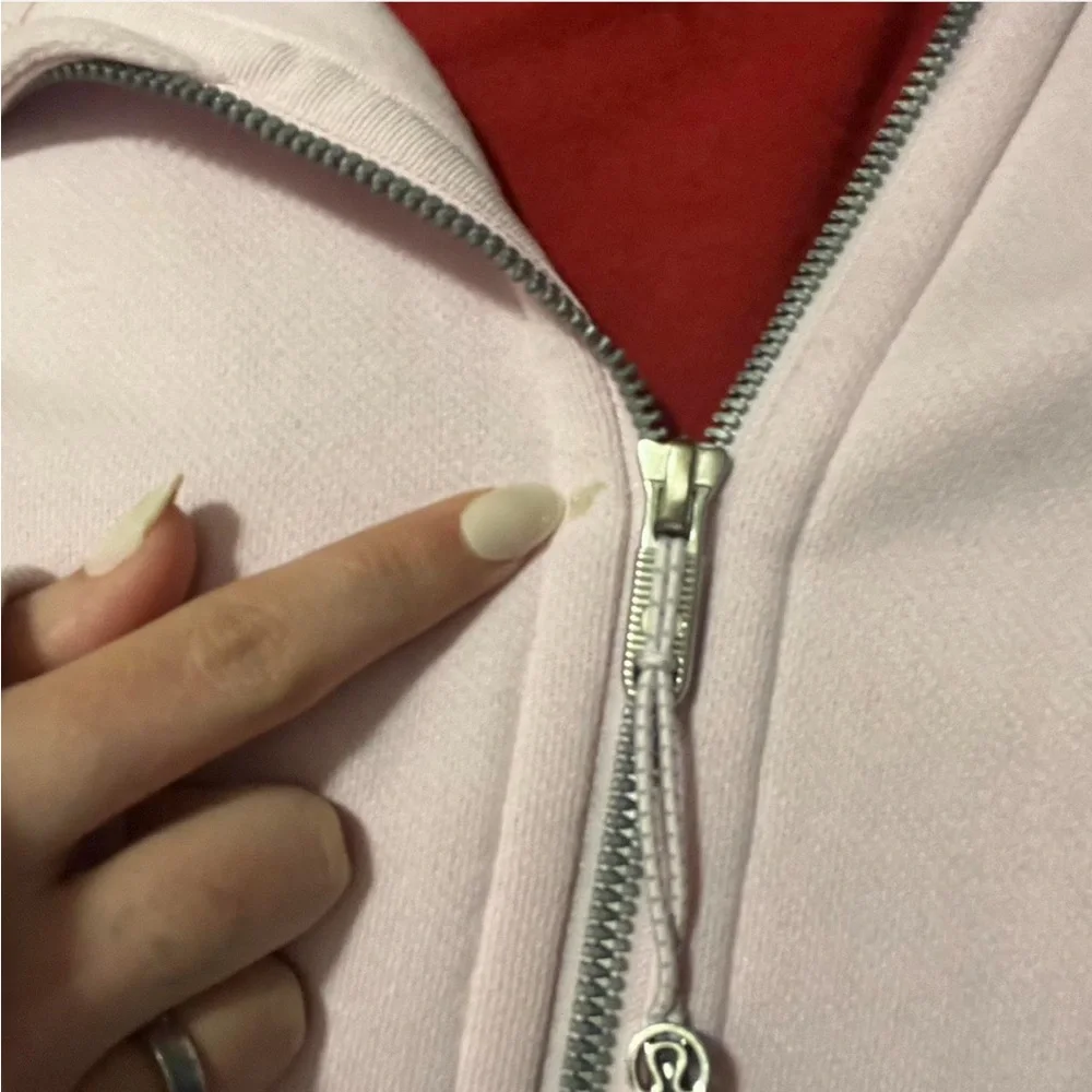 Lululemon Cropped Scuba (6) - Picture 4 of 5